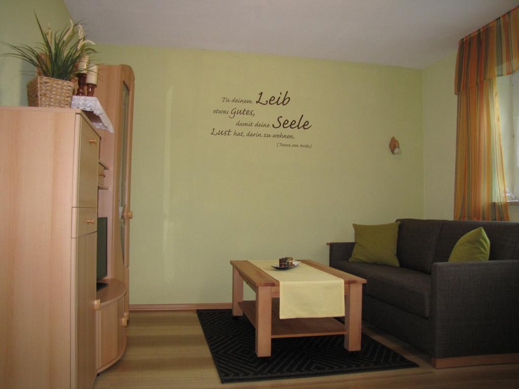 Stollenklause Apartment Hormersdorf  Cameră foto